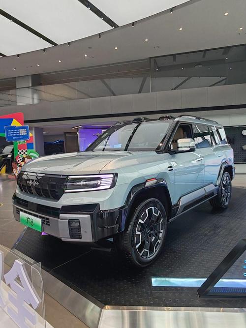 重庆30比亚迪方程豹硬派越野的爆款，英菲尼迪35周年与你共成长